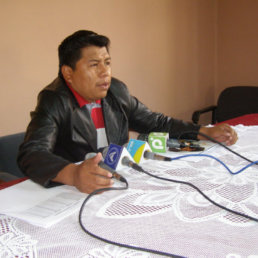 INFORME. El presidente de AMDECH, Jhonny Ortega, ayer, en conferencia de prensa.