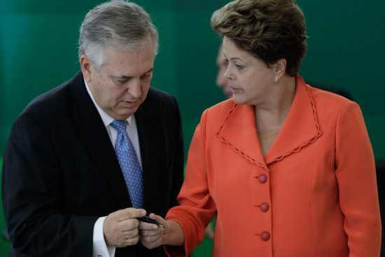 CAMBIO. El nuevo canciller, Luiz Alberto Figueiredo, y la presidenta de Brasil, Dilma Rousseff, ayer.