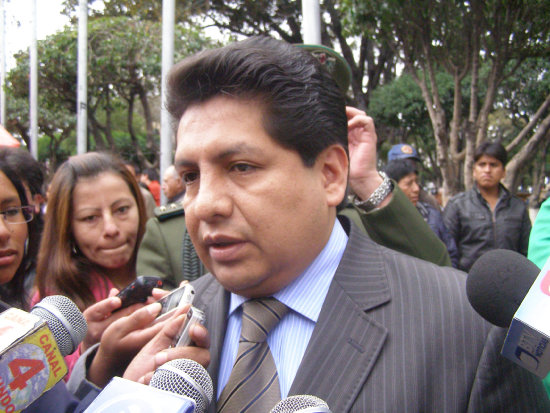 TCP. Rudy Flores anunci suspensin.