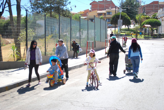 ACTIVIDADES. Las familias podrn caminar y hacer deporte en calles y avenidas.