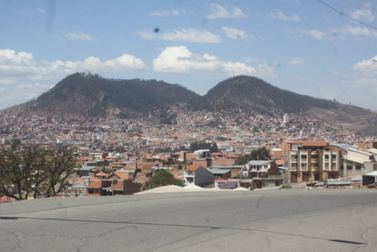 DESEQUILIBRIO. La mayora de las construcciones que acogen a multitudes estn concentradas en una sola zona y muchas no son seguras.