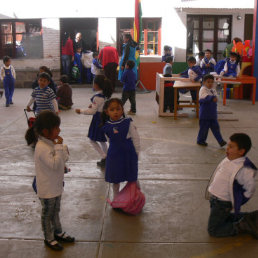 INVIERNO. Los alumnos no estn obligados a utilizar el uniforme.