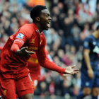 Sturridge anot el gol de la victoria para Liverpool sobre el United.