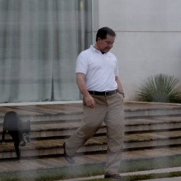 EN BRASIL. El senador Rger Pinto se aloj por varios das en el domicilio de su abogado, Fernando Tiburcio, en Brasilia.