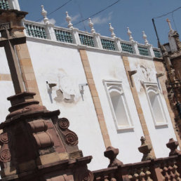 ADVERTENCIA. La Catedral Metropolitana es uno de los monumentos de la ciudad que requiere de una restauracin urgente.