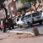 CHOQUE. Vehiculo se estrell contra poste.