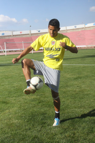 Los jugadores Jorge Cullar y Martn Palavicini se recuperan favorablemente de sus lesiones; Carlos Camacho prueba suerte en la U.