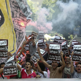 PROTESTA. Los grupos islamistas anuncian resistencia al Gobierno.