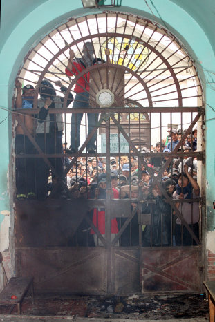 PEDIDO. Reclusos de San Pedro.