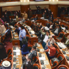 DEBATE. El hemiciclo de la Asamblea fue ayer testigo de un lgido debate entre oficialistas y opositores durante el tratamiento del asunto.