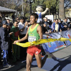 Daniel Toroya de Oruro se impuso ayer, domingo, en la carrera pedestre que se corrió en Cochabamba.