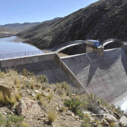 RIEGO. La agricultura necesita ms agua.