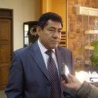 INFORMACIN. El rector Wlter Arzaga en su despacho.