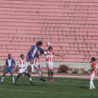 Cementeros y refineros sostuvieron ayer un partido amistoso en el estadio Patria, a una semana del inicio del torneo local de fttbol.