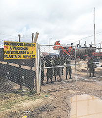 Militarizan la asfaltadora  de va entre Sucre y Ravelo