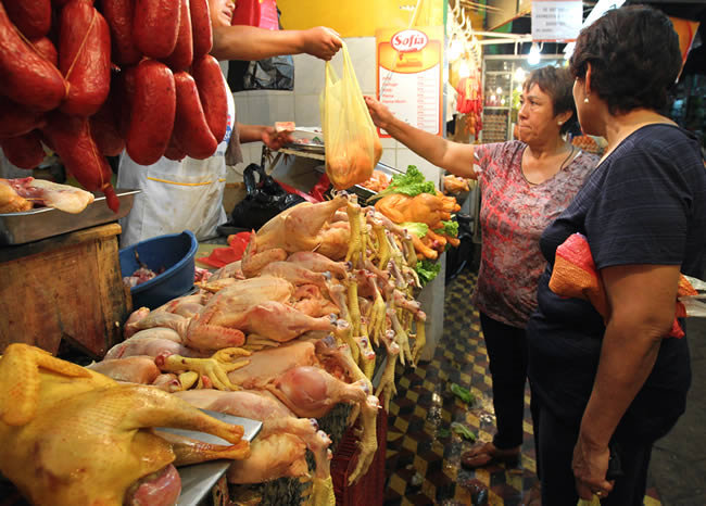 AGIO. El precio del kilo de pollo se increment sustancialmente en Sucre y otras ciudades.