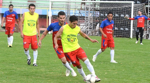 Aviadores y acadmicos apuntan a sumar unidades en el estadio Flix Capriles.