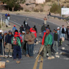 NEGOCIACIN: Las autoridades no convencieron a los pobladores preocupados por los lmites.