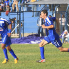 Los jugadores de Sport Boys celebran uno de los dos goles de ayer.