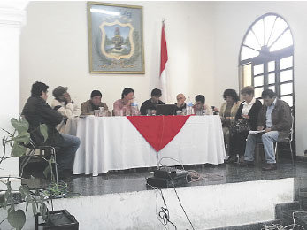 Encuentro. Representantes cvicos de tres departamentos se reunieron ayer en Tarija.