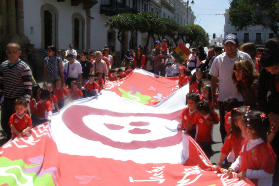 EDUCACIN. Se trabaja en la cultura de la paz a partir de los alumnos ms pequeos.