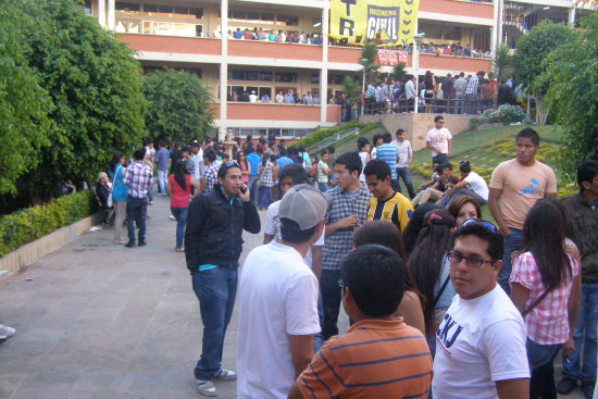 ALCOHOL. Universitarios se excedieron.