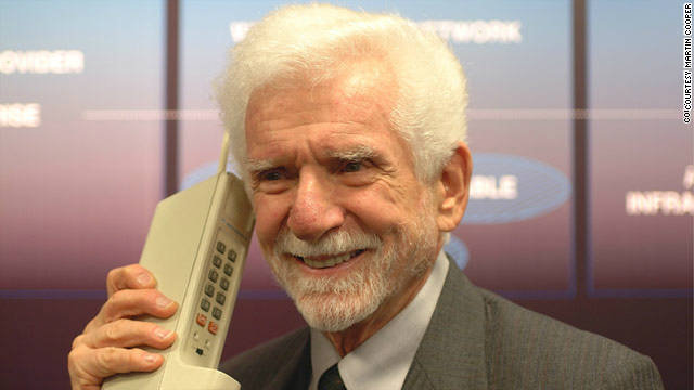 TECNOLOGA. Martin Cooper, diseador del telfono DynaTac de Motorola.