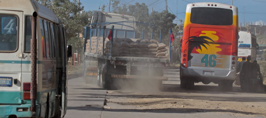 PAVIMENTO. Con el crdito, la Alcalda espera cambiar la imagen de varias avenidas.