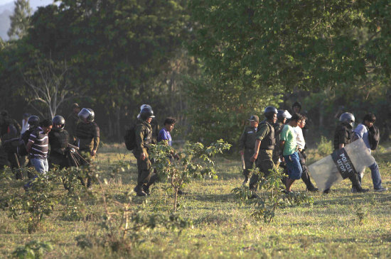 VIOLENCIA. Un grupo de policas intervino la VIII marcha en Chaparina. An no hay culpables.