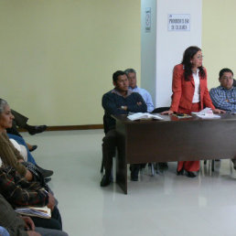 JUICIO. Las vctimas y demandados con sus abogados asistieron ayer a la audiencia en el Tribunal Departamental de Justicia.