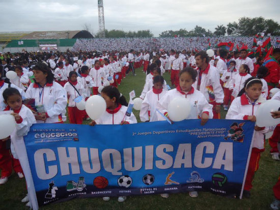 La delegacin chuquisaquea durante el acto inaugural del pasado lunes.