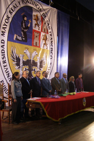 INAUGURACIN. Autoridades universitarias y del Gobierno Municipal en la apertura del evento.