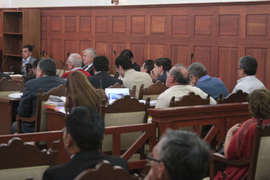 AUDIENCIA. Los abogados argumentan para evitar la imposicin de medidas sustitutivas.