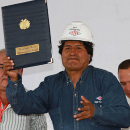 FELICITACIN. El presidente Evo Morales.