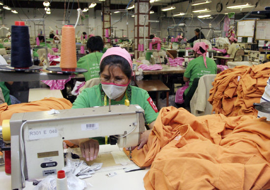 INDUSTRIA. Los ingresos de las empresas textiles de El Alto y Cochabamba se ven afectados por la cada en las exportaciones.