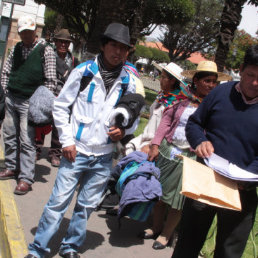 ESTAFADOS. Piden justicia.