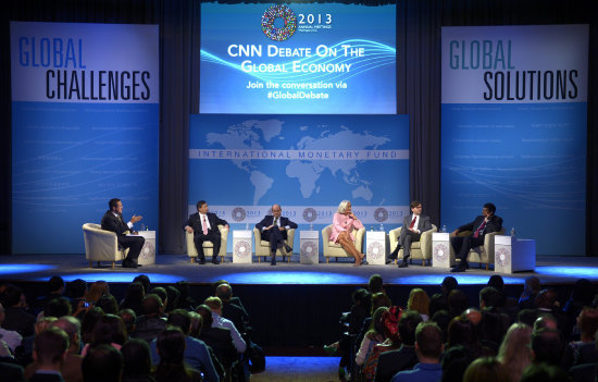 PREOCUPACIN. Christine Lagarde, directora del FMI, participa en Washington en un debate en la cadena de televisin CNN.