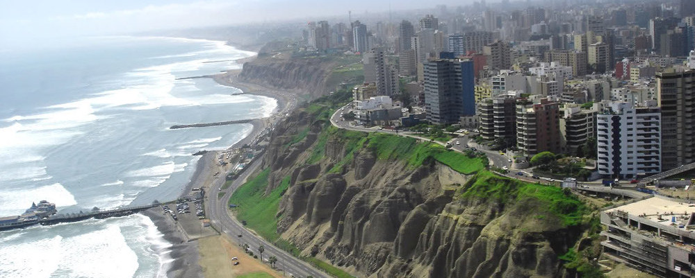 Vista panormica de una zona de la ciudad peruana de LIma, que acoger a los Juegos Panamericanos del ao 2019, tras ser elegida en la Asamblea General de la ODEPA, en Toronto.