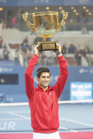 El serbio Novak Djokovic se coron campen del Master 1000 de Shanghi, tras vencer a Juan Martn Del Potro.