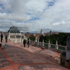 INSPECCIN. Un grupo de tcnicos comenz con el estudio para determinar las causas de la humedad en la Catedral.