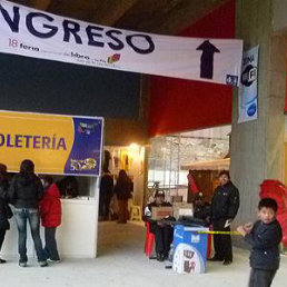 FERIA. La FIL recibe gran cantidad de visitantes.