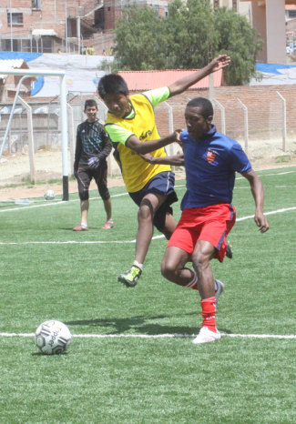 El campen del ftbol chuquisaqueo ingresa hoy en accin en el torneo de ascenso a la Liga.