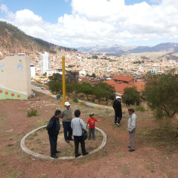 MIRADOR. El parque infantil del barrio Libertadores tiene una de las mejores vistas de la ciudad.