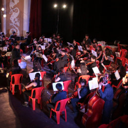 RECITAL. La Orquesta Sinfnica del Instituto Laredo dirigida por Augusto Guzmn.