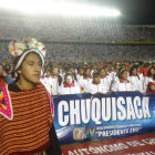 Parte de la delegacin chuquisaquea que particip del acto de inauguracion, en el estadio Hernando Siles.