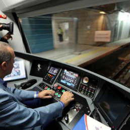 APERTURA. El moderno tnel cambia el panorama del transporte entre dos continentes.