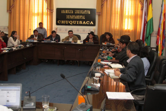 DISCUSIN. El pleno de la Asamblea volver hoy a tratar el proyecto de Estatuto.