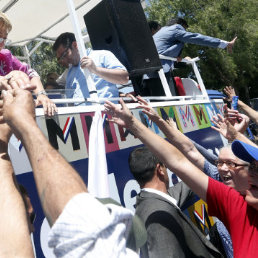 CAMPAA. La ex presidenta chilena durante un acto proselitista en Santiago.