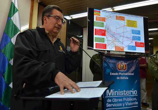 ACCIDENTE. El ministro de Obras Pblicas, Vladimir Snchez, brind un informe sobre el hecho.