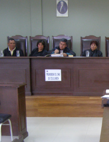 JUICIO. Tribunal suspendi audiencias.